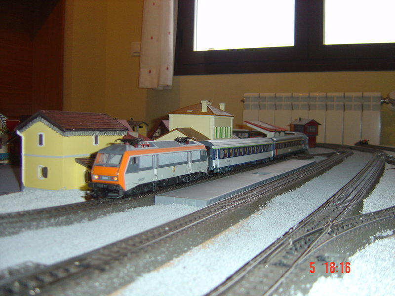 FOTOS TRENES EXTRANJEROS MAQUETA NUEVA 012.JPG