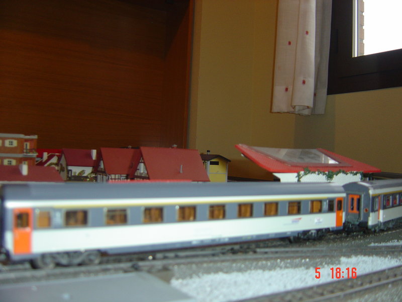 FOTOS TRENES EXTRANJEROS MAQUETA NUEVA 014.JPG