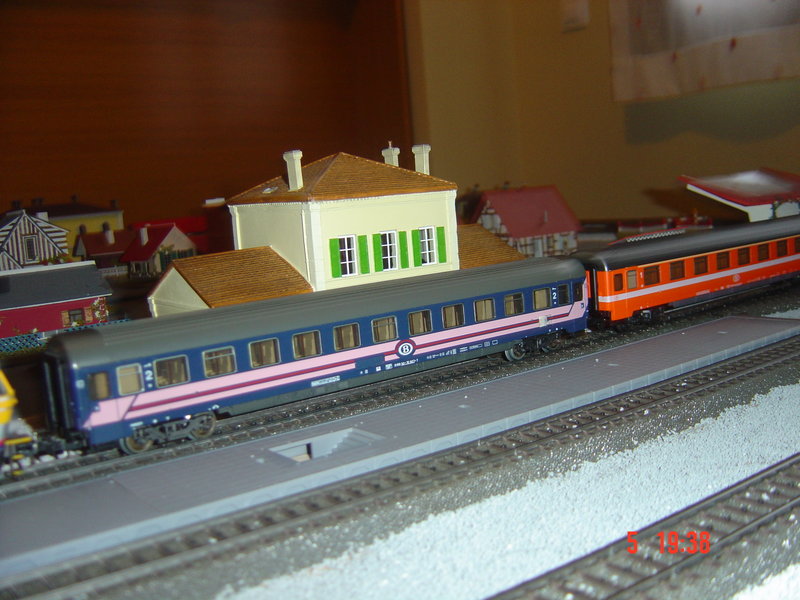FOTOS TRENES EXTRANJEROS MAQUETA NUEVA 031.JPG