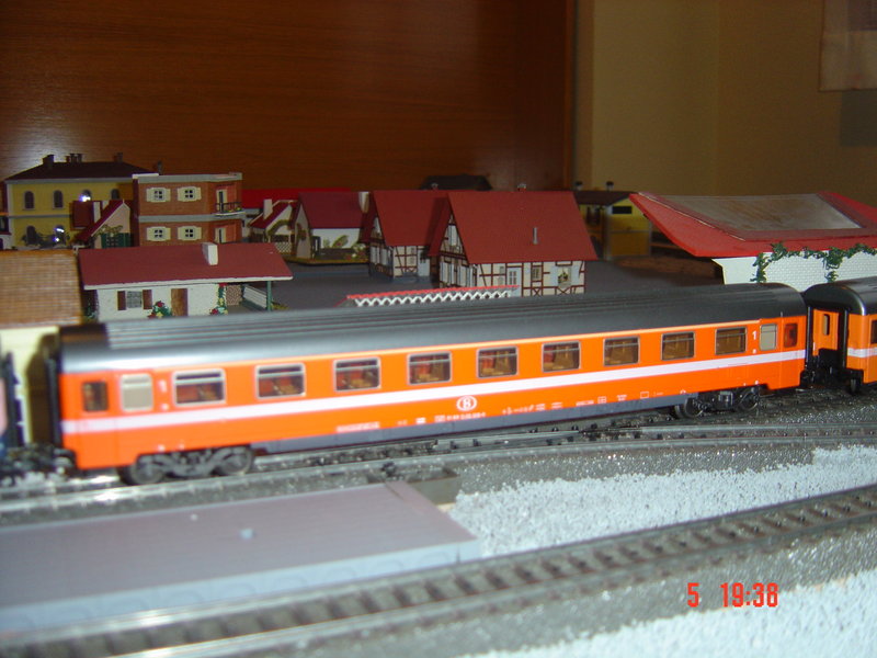 FOTOS TRENES EXTRANJEROS MAQUETA NUEVA 032.JPG