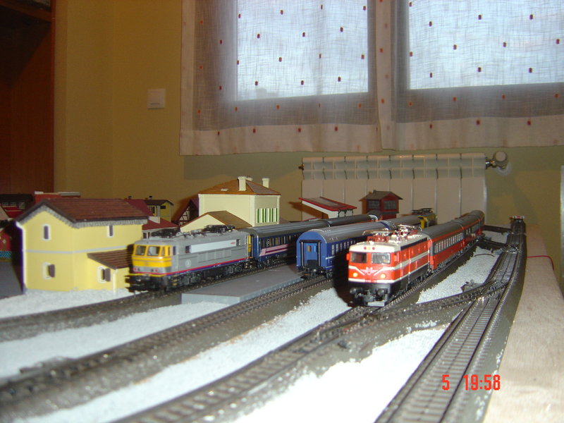 FOTOS TRENES EXTRANJEROS MAQUETA NUEVA 043.JPG