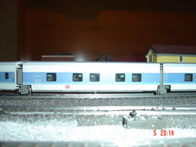FOTOS TRENES EXTRANJEROS MAQUETA NUEVA 051.JPG