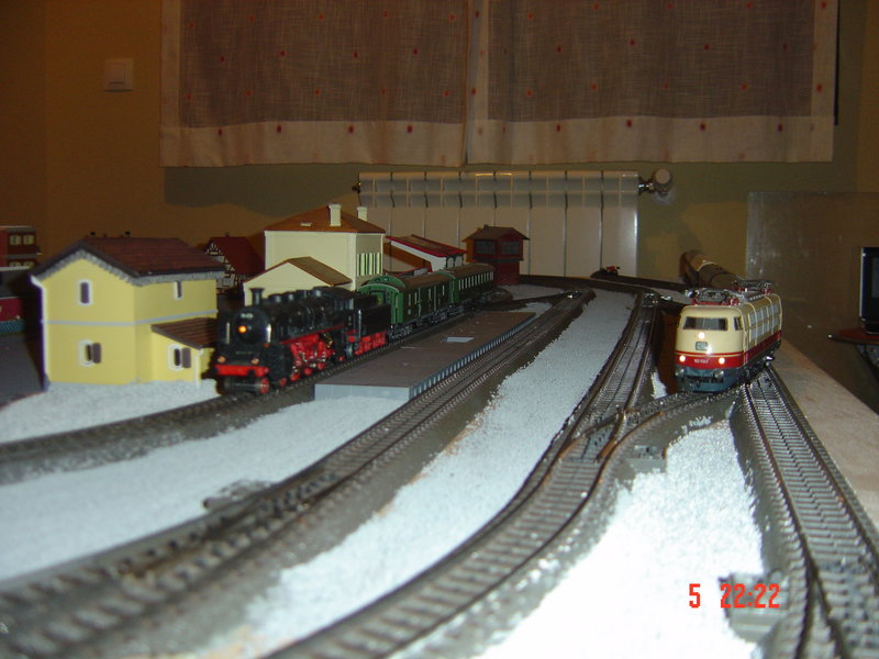 FOTOS TRENES EXTRANJEROS MAQUETA NUEVA 060.JPG