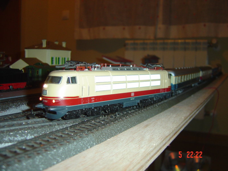 FOTOS TRENES EXTRANJEROS MAQUETA NUEVA 061.JPG