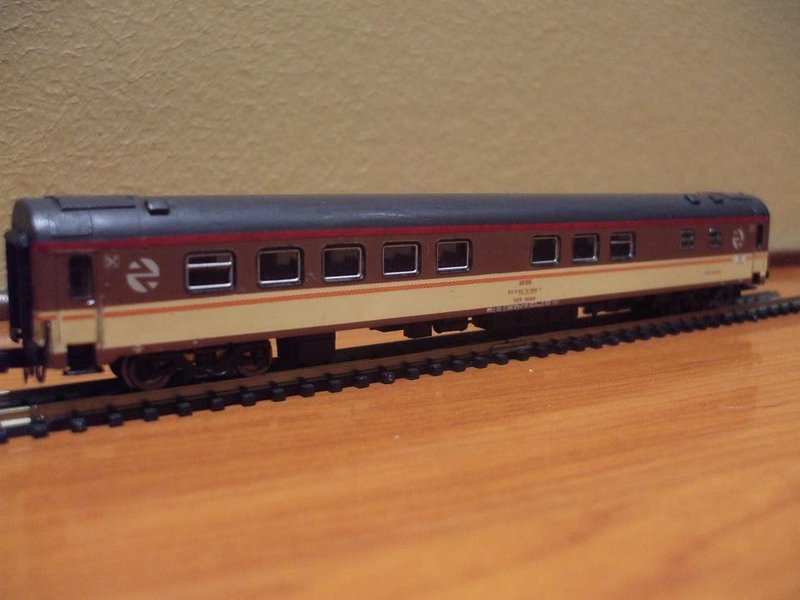 R9908.jpg