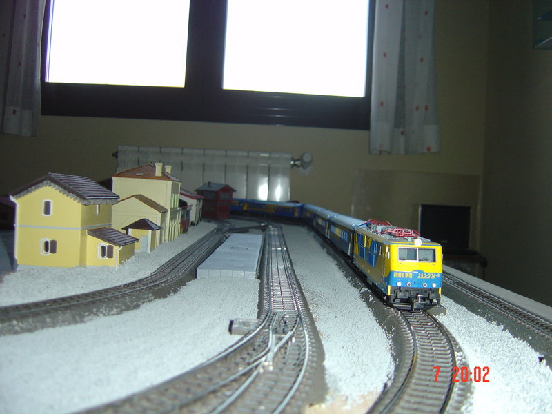 TALGOS Y RAPIDOS MAQUETA NUEVA 067.JPG