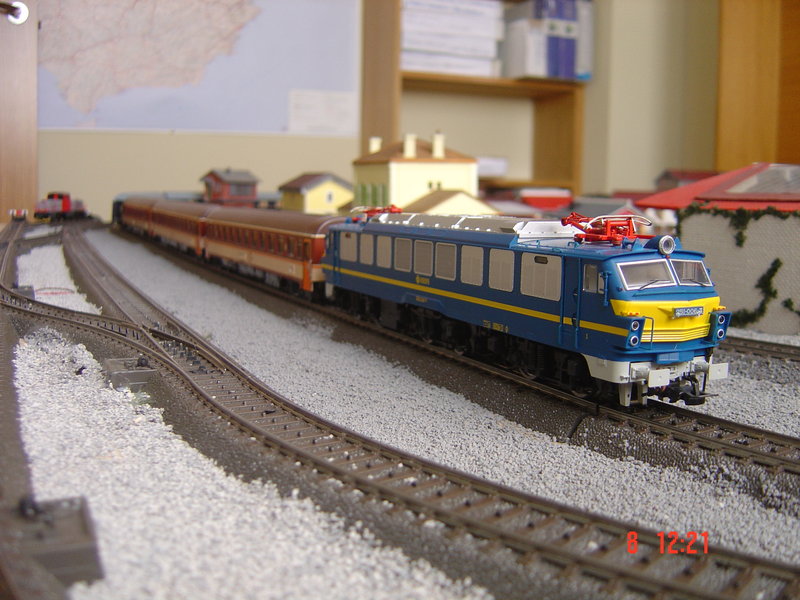 ESTRELLAS Y EXPRESOS MAQUETA NUEVA 027.JPG