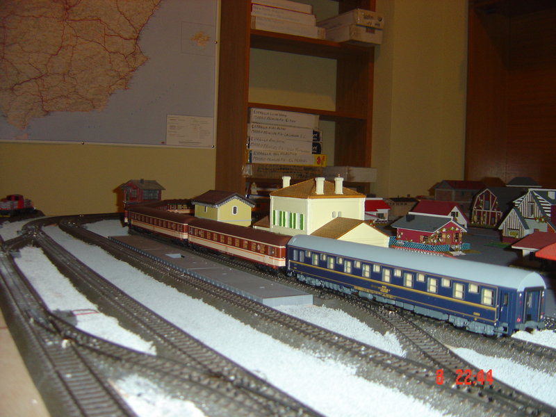 EXPRESOS,OMNIBUS Y POSTALES MAQUETA NUEVA 015.JPG