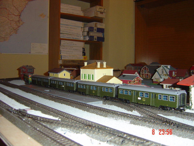 EXPRESOS,OMNIBUS Y POSTALES MAQUETA NUEVA 035.JPG