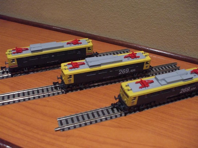 3 locomotoras 269 002.jpg