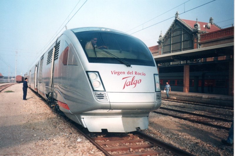VIRGEN DEL ROCIO.jpg
