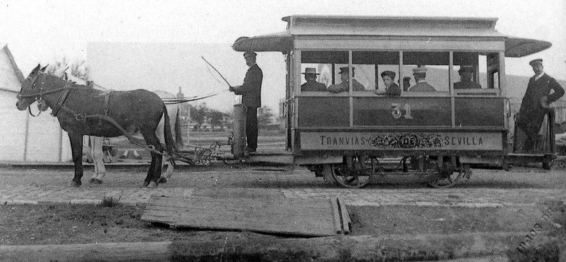Sevilla 1908 tranvia de mulas.jpg