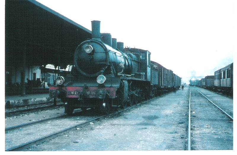 Maq. 240 de Andaluces, en el año 1967, alguna circulo por Jaén..jpg