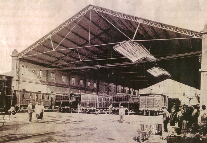 Andaluces (Córdoba-Málaga)_Antigua_estación_de_Málaga (1867).jpg