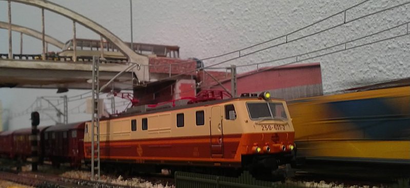 20052012525.JPG