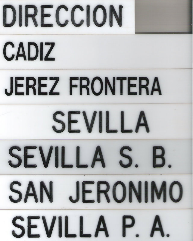 Piezas del antigua cuadro de información al publico 005.jpg