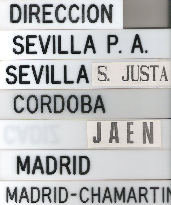 Piezas del antigua cuadro de información al publico 006.jpg