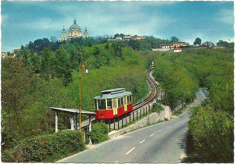 TORINO. Trenino di Superga.jpg