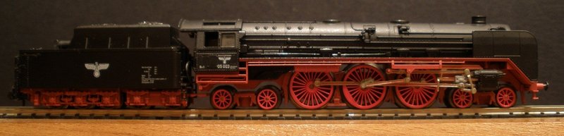 BR05-ADLER.jpg