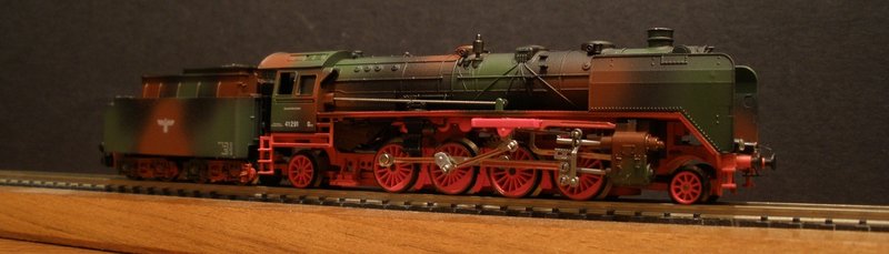BR41- TARNFARBEN.jpg