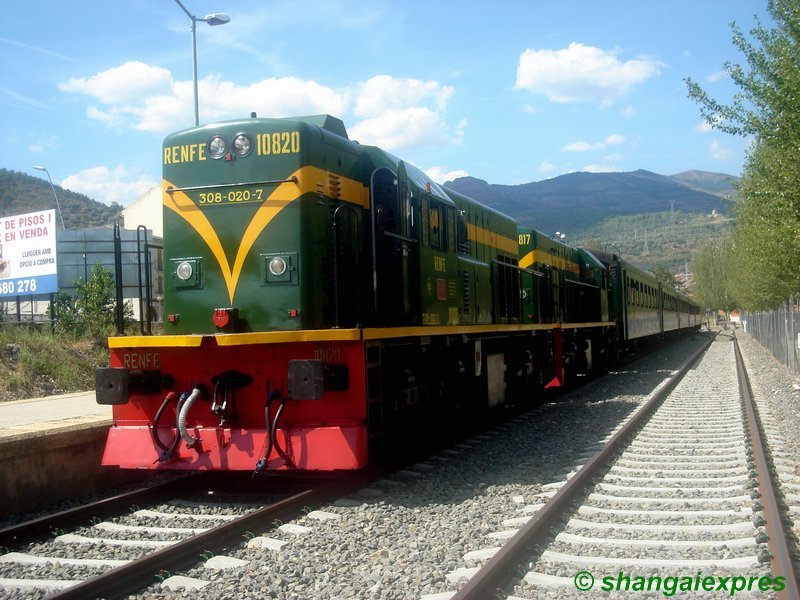 Tren dels Llacs en Pobla 27-06-2009.jpg