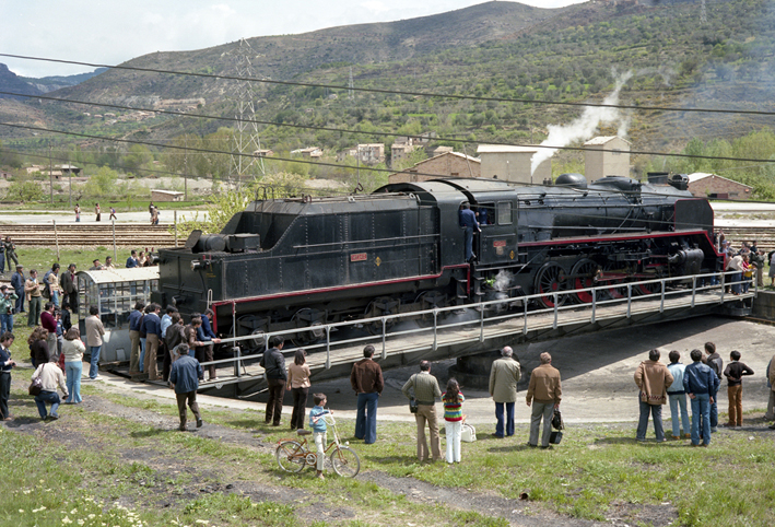 RENFE-141F-2413_La Pobla de Segur_novembre1989_PhotoJosepMiquel.jpg