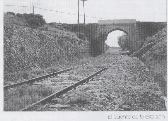 el puente de la estacion de Doña mencia.jpg