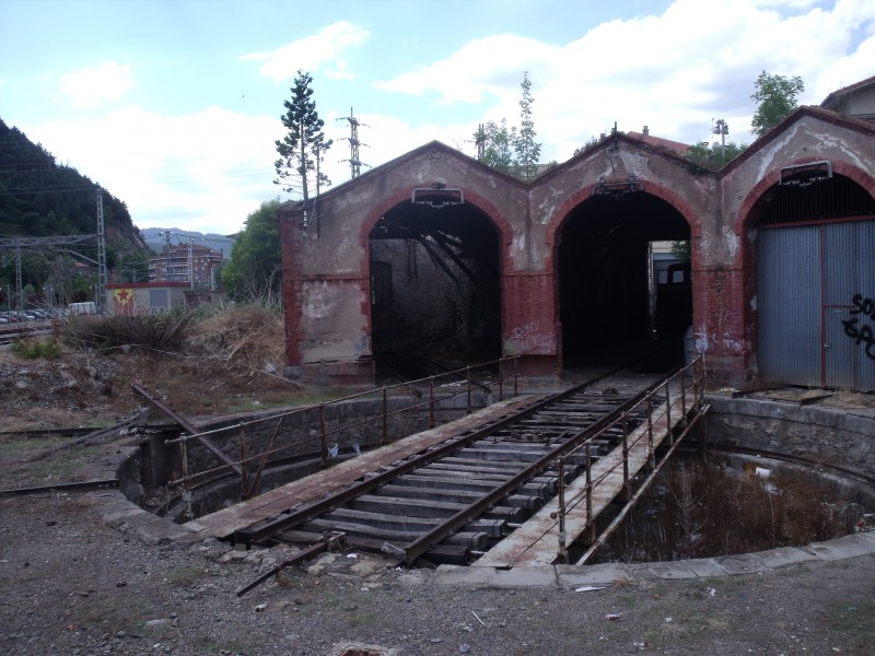 puente giratorio con quitanieves.JPG
