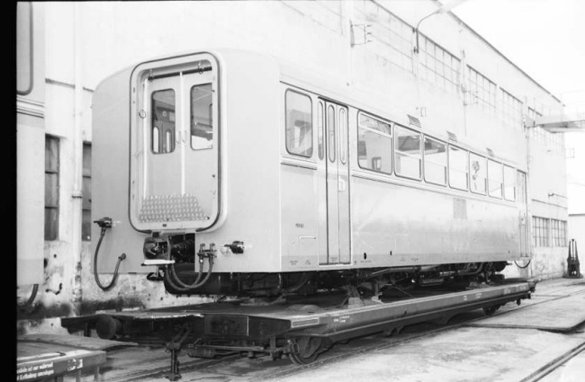 Ferrobus procedente de Alemania para adaptar ancho Iberico.jpg