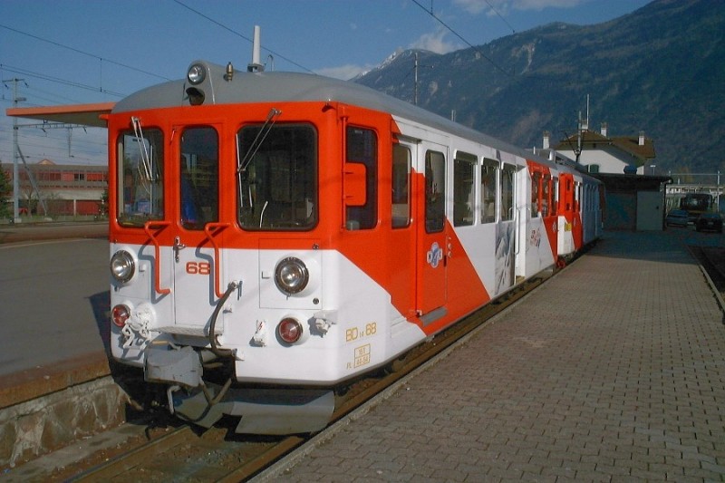 Martigny_Triebzug01_2000-03-17 (Klaus with K).jpg