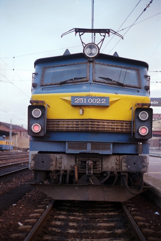 F-43-06.jpg