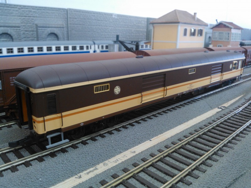 furgon DD8150-1.jpg