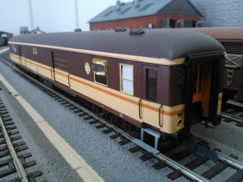 furgon DD8150-2.jpg