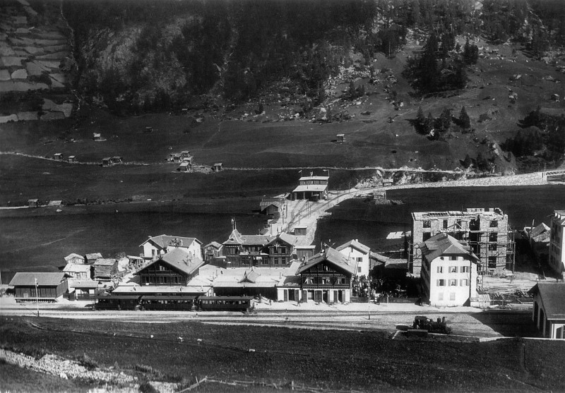 Gornegratbahn_Zermatt_1900.jpg