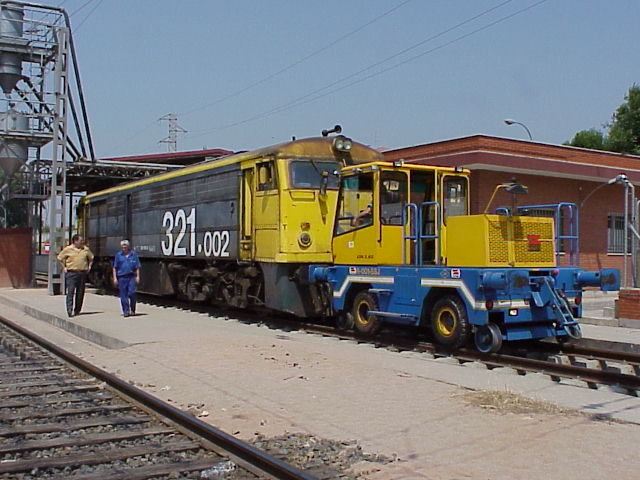 Locotractor3.JPG