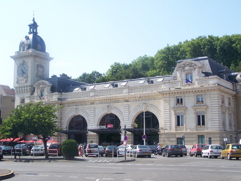 Gare_de_Bayonne.JPG