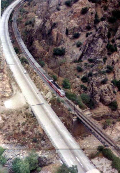 RENFE_Talgo-III_Despenaperros_1 foto vicente Miralles  agosto 1991.jpg