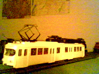 TREN 1.JPG