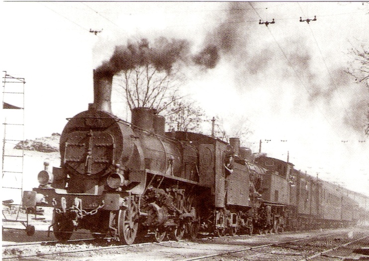 tren correo en gergal locomotora 130-2063 23 de marzo de 1965  colec.jordi marques.jpg
