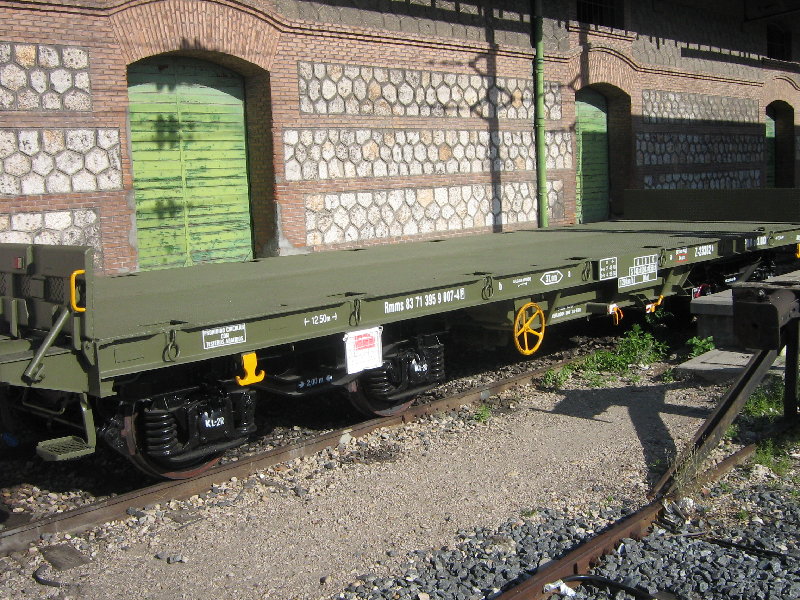 PMM 3083 verde 2.jpg