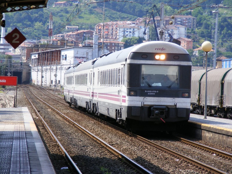 UT448 Intercity Madrid-Irún Renfe Operadora.JPG