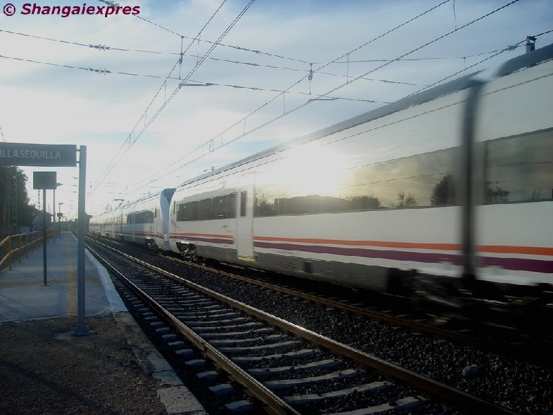 449 DTT.jpg