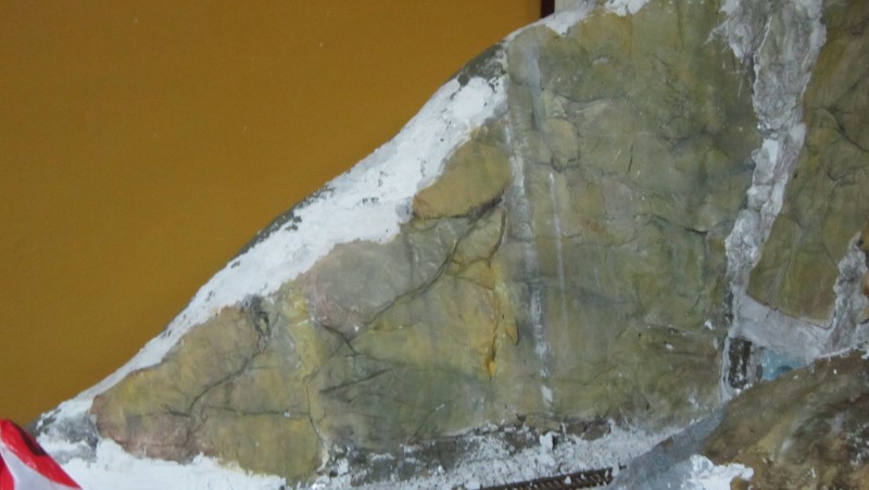 roca 012 (1280x721).jpg