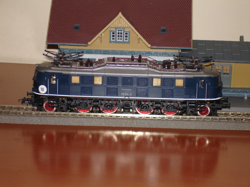 E 118 (E 18).jpg