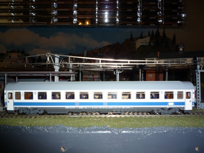 A8lv-10503.JPG