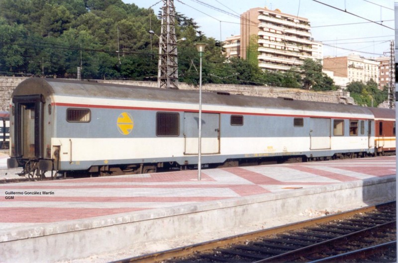 9087.JPG