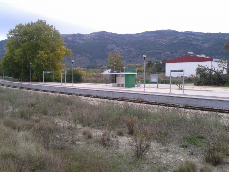 Agres Renfe.jpg
