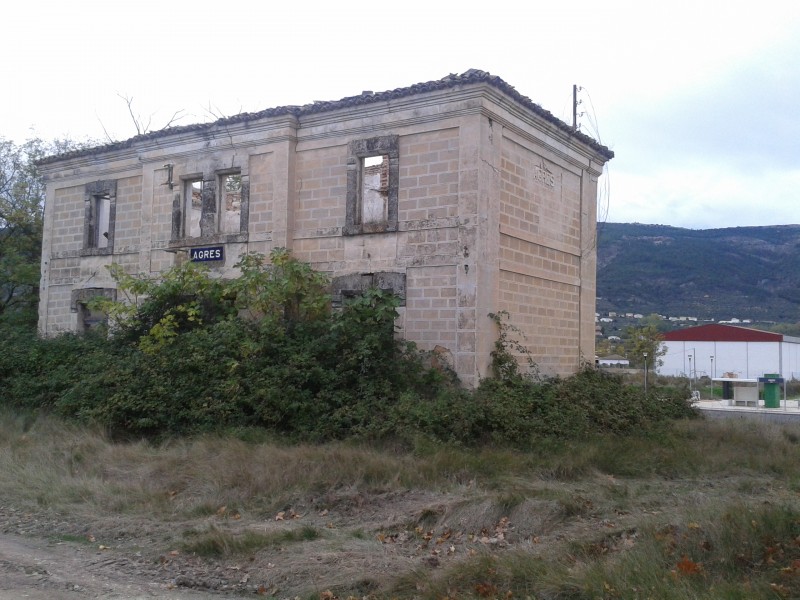 Agres lado VAY.jpg
