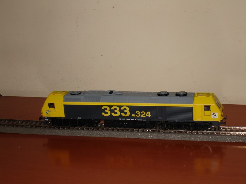 333.3 R.JPG