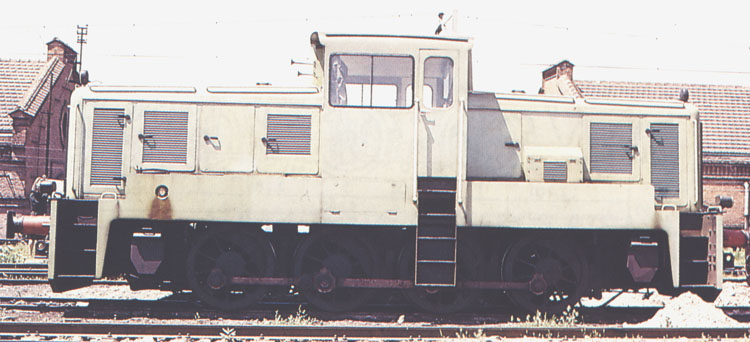 306-001%20a.jpg